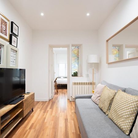 Apartamento En La Plaza De Lavapies Alquiler Temporal Madrid Exteriör bild