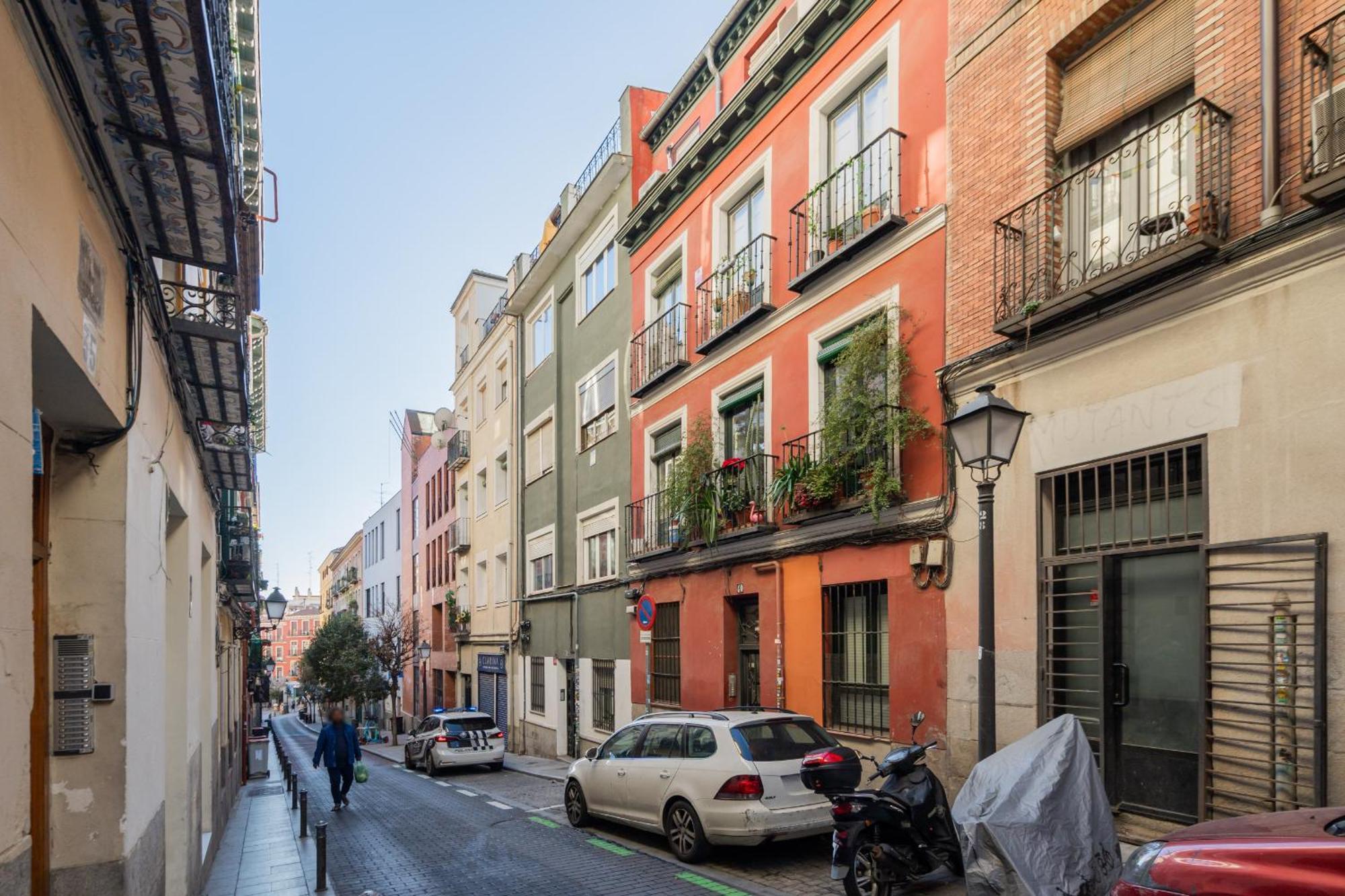 Apartamento En La Plaza De Lavapies Alquiler Temporal Madrid Exteriör bild